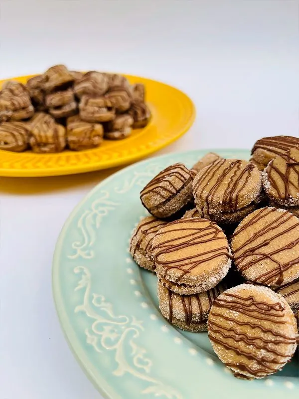 Sequilhos com fios de chocolate